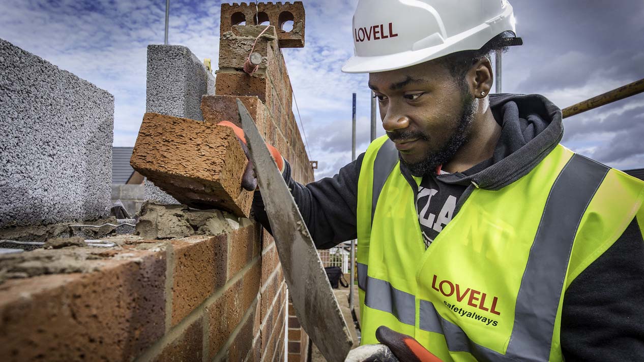 Suffolk County Council has agreed to join forces with Lovell Partnerships to form a property development alliance to build nearly 3,000 much-needed homes.